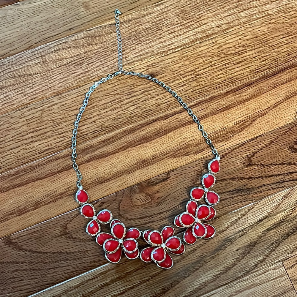 RED/GOLD NECKLACE